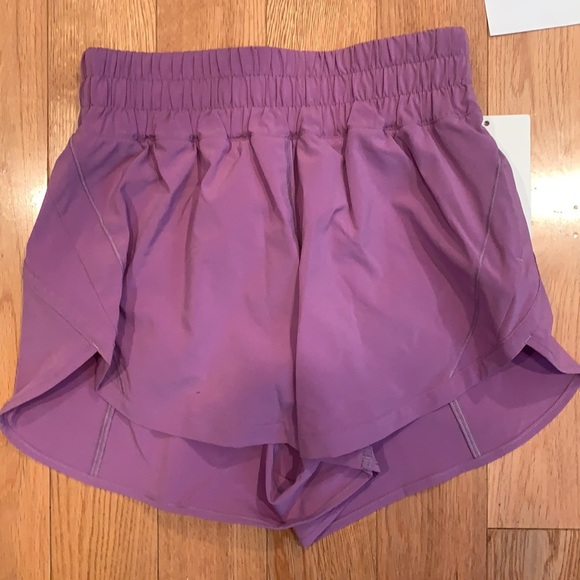 NWT Lulu wisteria purple track that 3” high rise - Picture 5 of 7